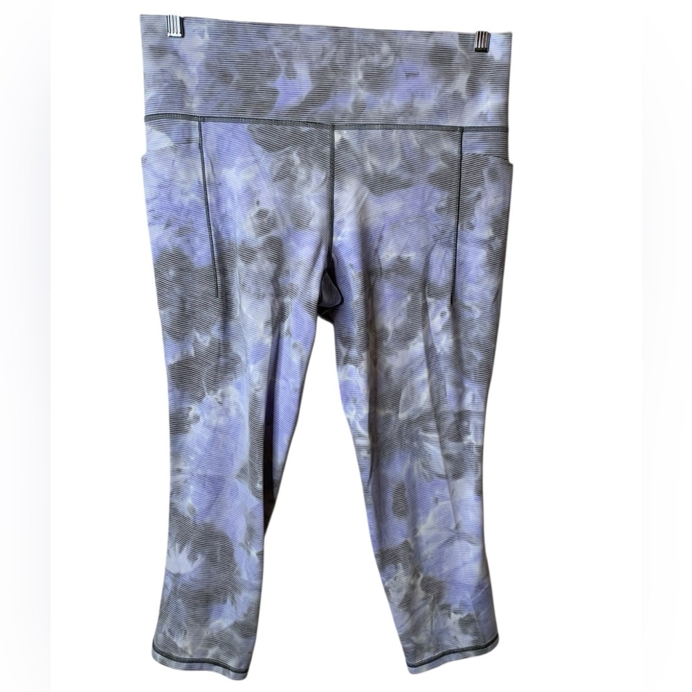 Athleta Salutation Stash Pocket II High Rise Capri Legging Size XLT Athletic Gym